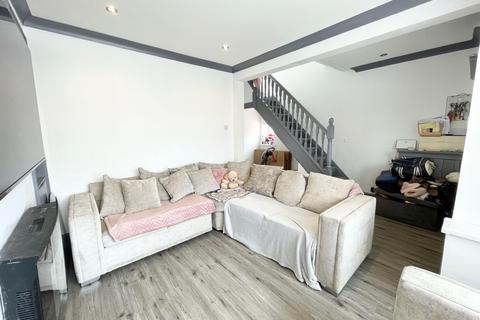 2 Maurice Grove, Blackpool, FY2 0QH