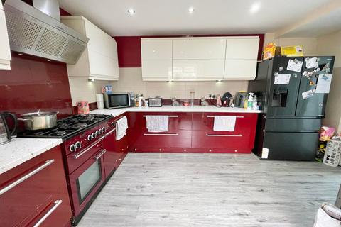 2 Maurice Grove, Blackpool, FY2 0QH