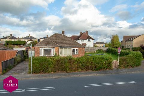 3 bedroom bungalow for sale, The Avenue, Newmarket, Suffolk, CB8