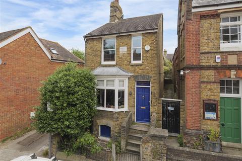 3 bedroom detached house for sale, Temperance Villa, Tanners Street, Faversham