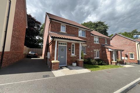 3 bedroom semi-detached house for sale, Clos Y Pinwydd, Abergavenny, NP7