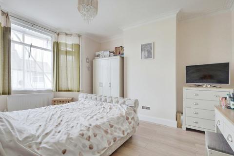 3 bedroom terraced house for sale, Central Avenue, Southend-on-sea, SS2