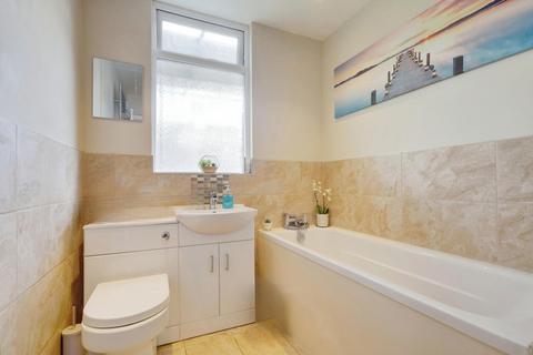 324 Central Avenue, Southend-on-sea, SS2 4EG