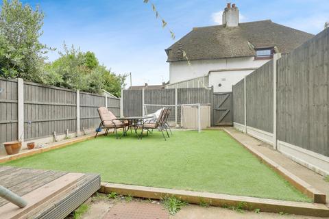 324 Central Avenue, Southend-on-sea, SS2 4EG