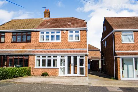 3 bedroom semi-detached house for sale, Teesdale Road, Dartford, DA2