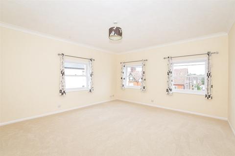 1 bedroom apartment for sale, Selborne Road, Littlehampton, West Sussex