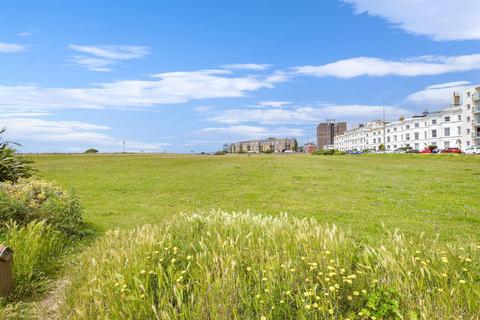 1 bedroom apartment for sale, Selborne Road, Littlehampton, West Sussex