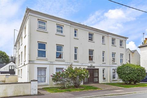 1 bedroom apartment for sale, Selborne Road, Littlehampton, West Sussex