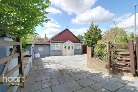 3 bedroom detached bungalow for sale, Leaves Green Road, Keston