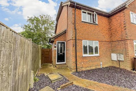 2 bedroom end of terrace house for sale, Whitelake Road, Tonbridge, Kent