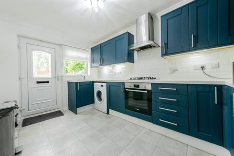 3 bedroom detached house for sale, Fernleigh Court, Wakefield