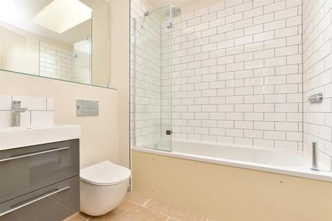2a Beaufort Road, Reigate, RH2 9DJ