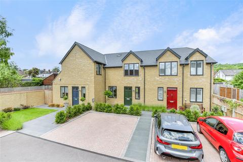 2a Beaufort Road, Reigate, RH2 9DJ