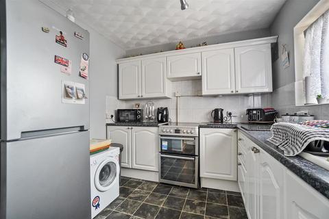 34, Triumph House Alderman Avenue, Barking, IG11 0LS