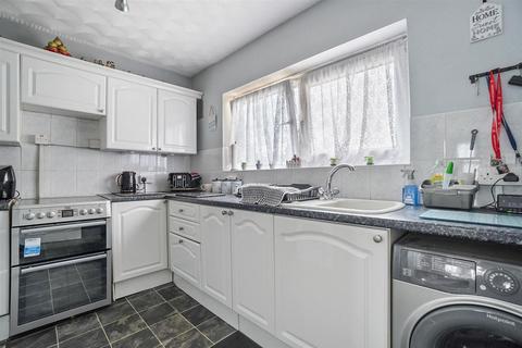 34, Triumph House Alderman Avenue, Barking, IG11 0LS