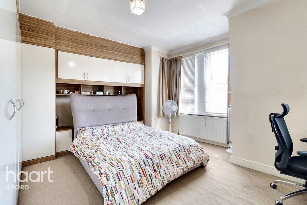 Wellesley Road, Ilford 4 bed semidetached house for sale £650,000