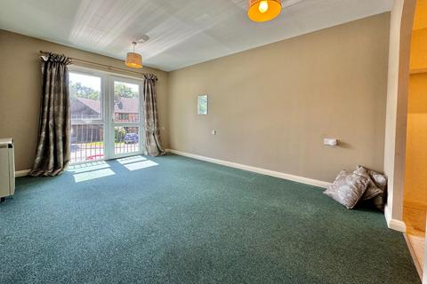 1 bedroom retirement property for sale, High Oaks Close, Locks Heath