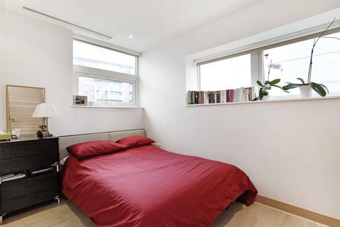 2 bedroom apartment for sale, Oswald Building, 374 Queenstown Road, London, SW11