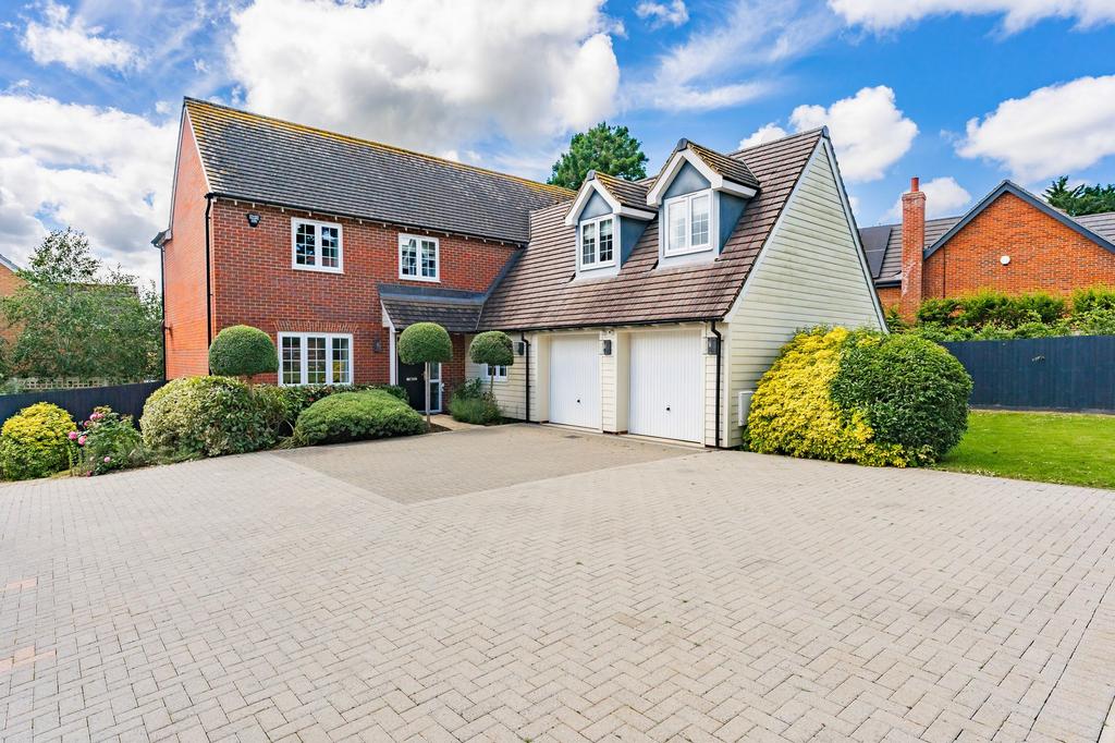 Strumpshaw Road, Brundall 5 bed detached house for sale £650,000