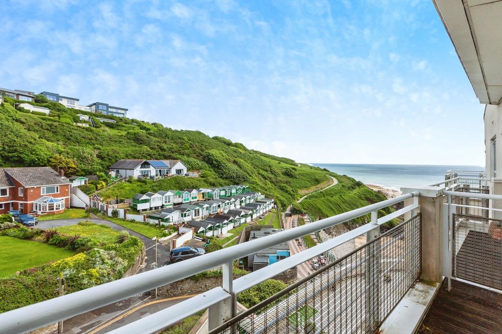 Rotherslade Road, Langland, Swansea, SA3 2 bed flat for sale £380,000