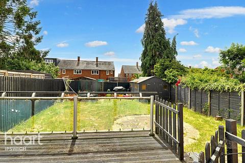 55 Dunlin Road, Ipswich, IP2 9QE