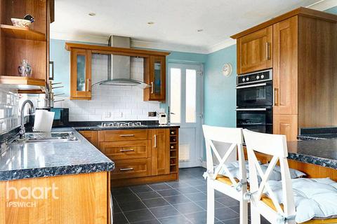 55 Dunlin Road, Ipswich, IP2 9QE