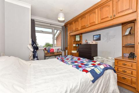 1 bedroom flat for sale, Bredhurst Road, Wigmore, Gillingham, Kent