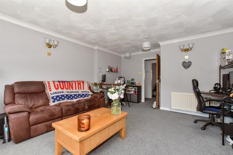 1 bedroom flat for sale, Bredhurst Road, Wigmore, Gillingham, Kent