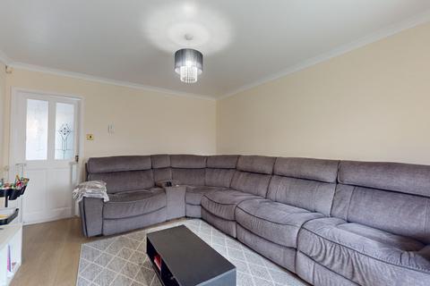 3 bedroom terraced house to rent, The Potteries, South Shields