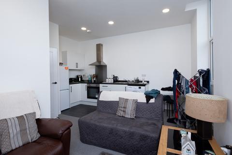 1 bedroom flat for sale, Grosvenor Street, Stalybridge SK15