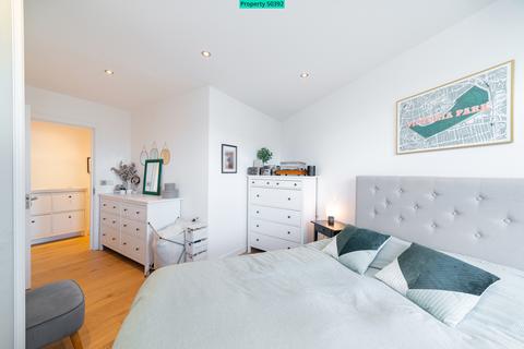 1 bedroom apartment for sale, Esker Place, London, E2 9FH