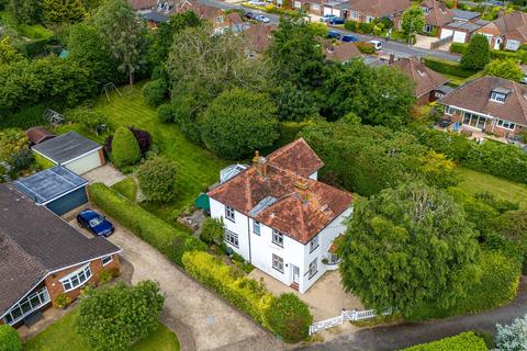 4 bedroom detached house for sale, Halls Corner, Flackwell Heath, HP10