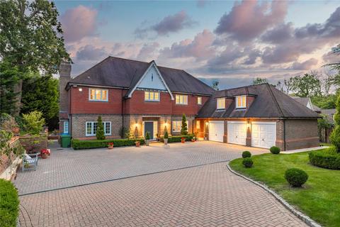 3 Percival Close, Oxshott, Leatherhead, KT22 0NU