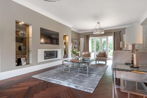 6 bedroom detached house for sale, Percival Close, Oxshott, KT22