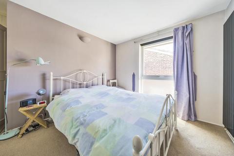 76 Ravensmede Way, London, W4 1TQ
