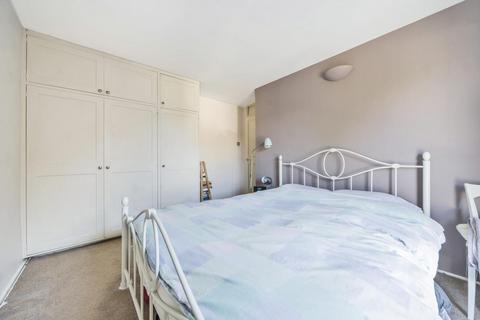 76 Ravensmede Way, London, W4 1TQ