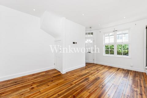 2 bedroom house for sale, Chesthunte Road, London, N17