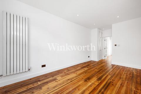 2 bedroom house for sale, Chesthunte Road, London, N17
