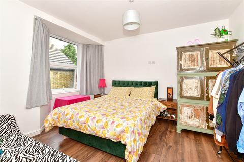 1 bedroom flat for sale, Station Road, Birchington, Kent