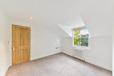 3 bedroom detached house to rent, Merrick Square, Southwark, London, SE1