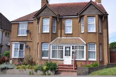 1 bedroom flat to rent, Little Common Road, Bexhill-on-Sea, TN39