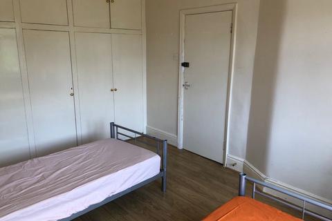 House share to rent, Somerton Road, London NW2