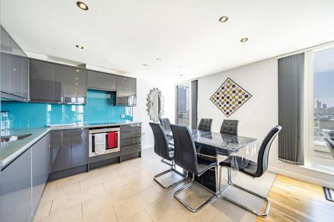 3 bedroom flat for sale, Water Gardens Square, Surrey Quays