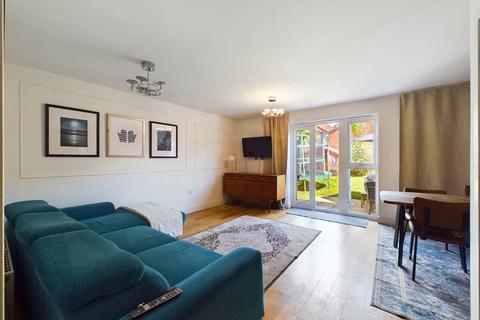 3 bedroom semi-detached house for sale, Goose Bay Drive Kingsway, Quedgeley, Gloucester, GL2