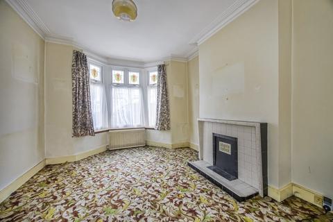 2 bedroom terraced house for sale, Morley Road, London,E15