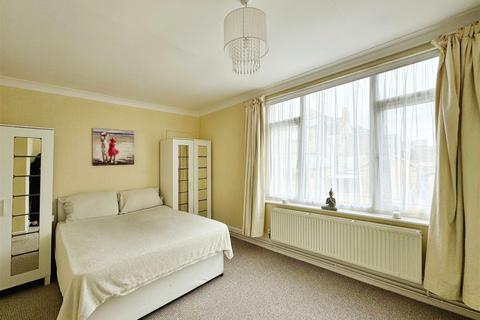 1 Bath Street, Rhyl, LL18 3EB