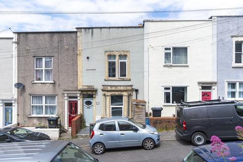 11 Gwilliam Street, Bristol, BS3 4LT