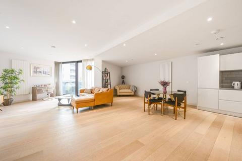 1 bedroom flat for sale, Summerston House, Royal Wharf, Silvertown, London, E16