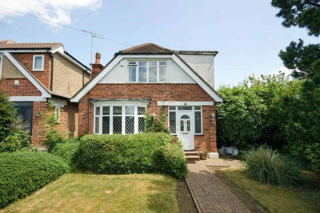 3 bedroom detached house to rent