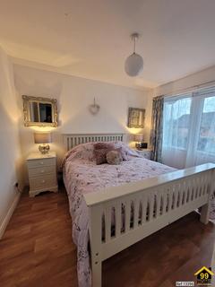 2 bedroom semi-detached bungalow for sale, Tawe Park, Ystradgynilais, Swansea, SA9